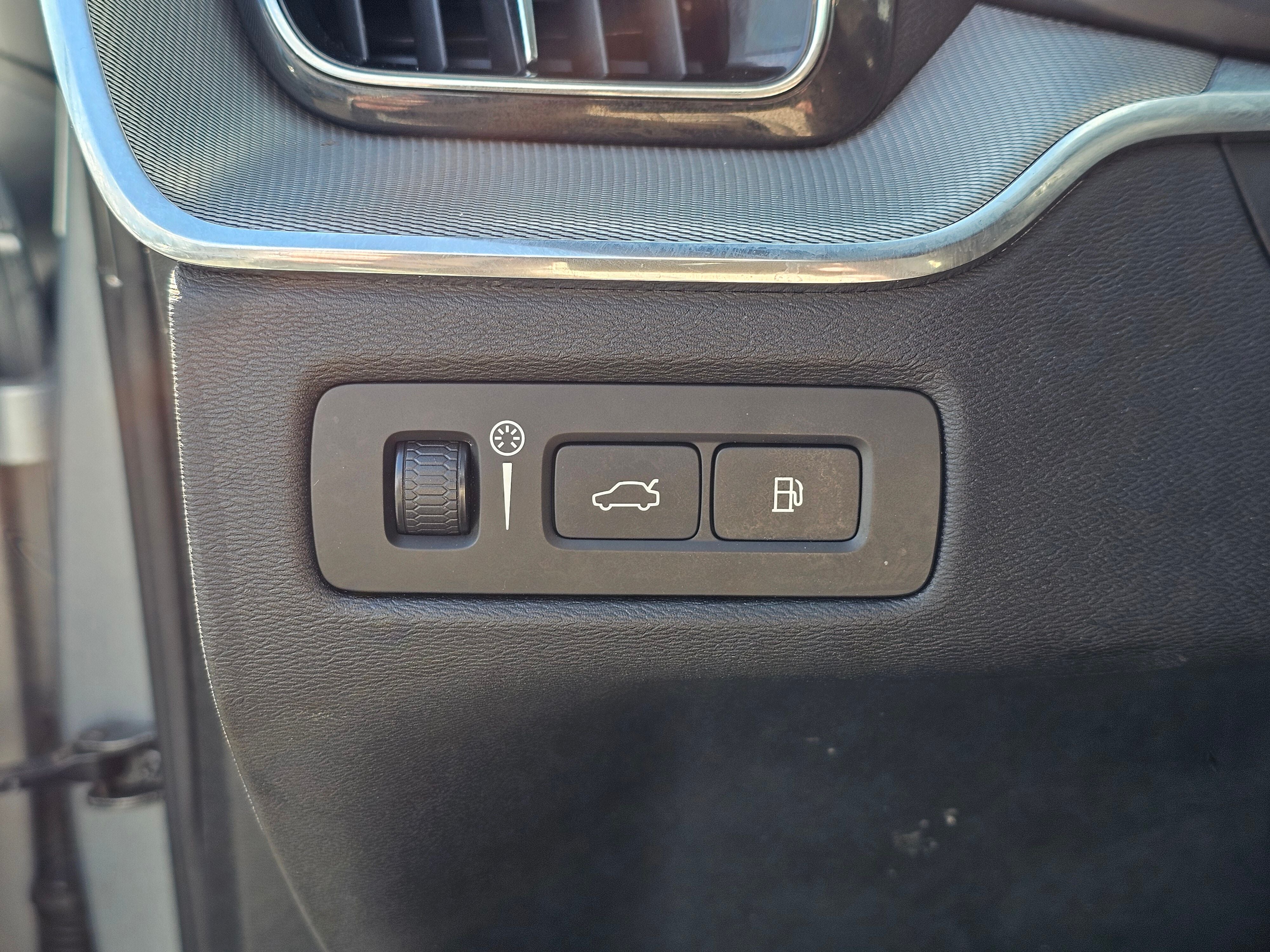 2018 Volvo XC60 R-Design