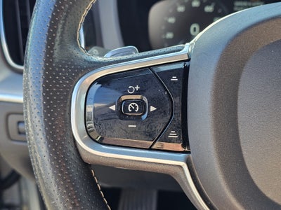 2018 Volvo XC60 R-Design