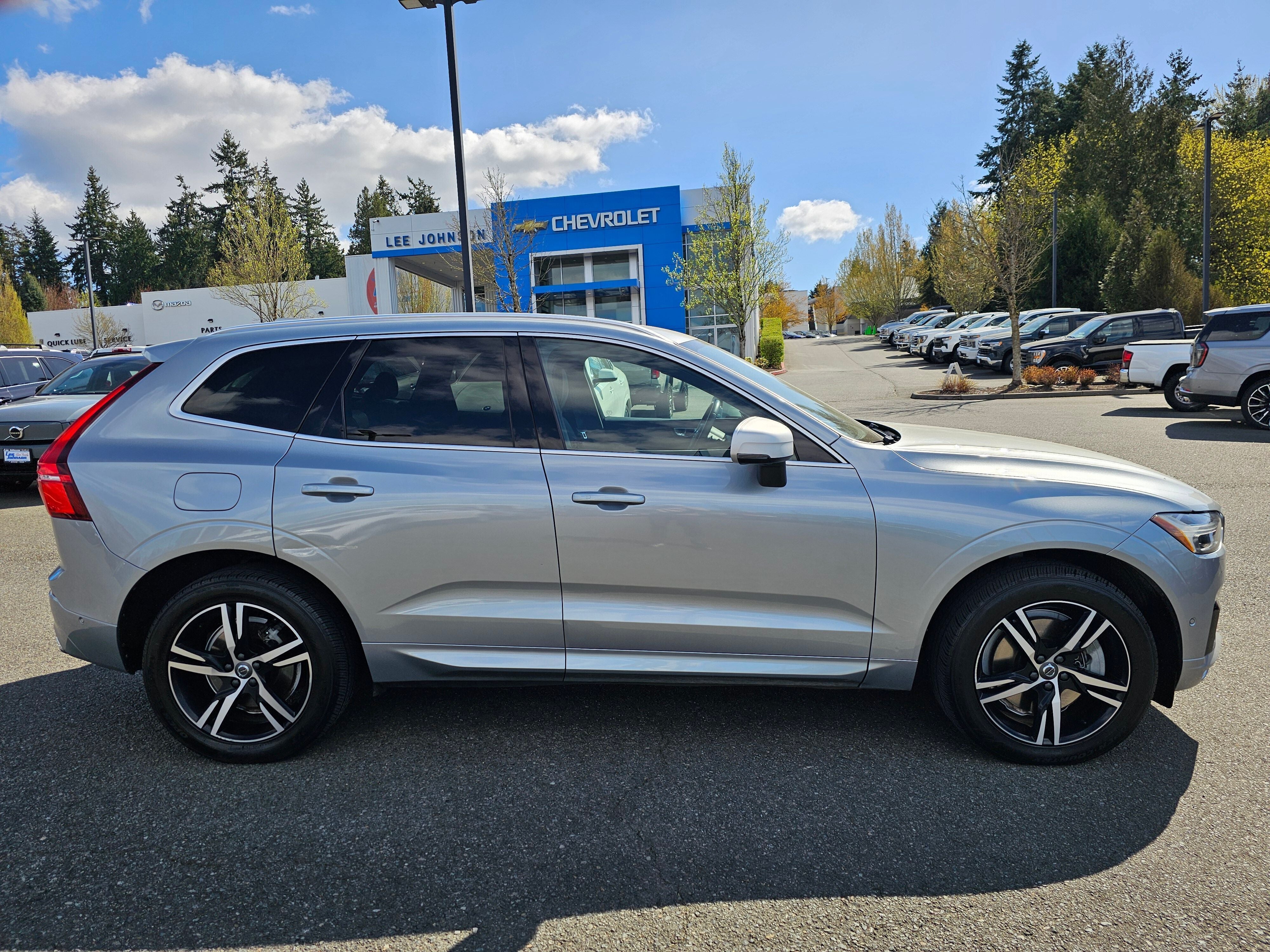 2018 Volvo XC60 R-Design