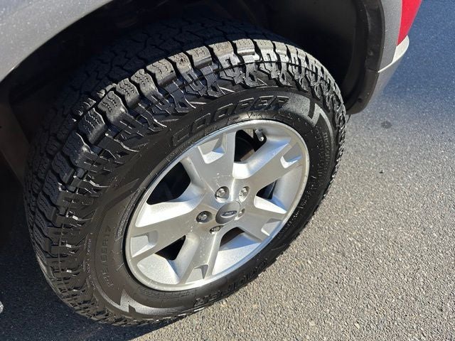 2004 Ford Explorer XLT