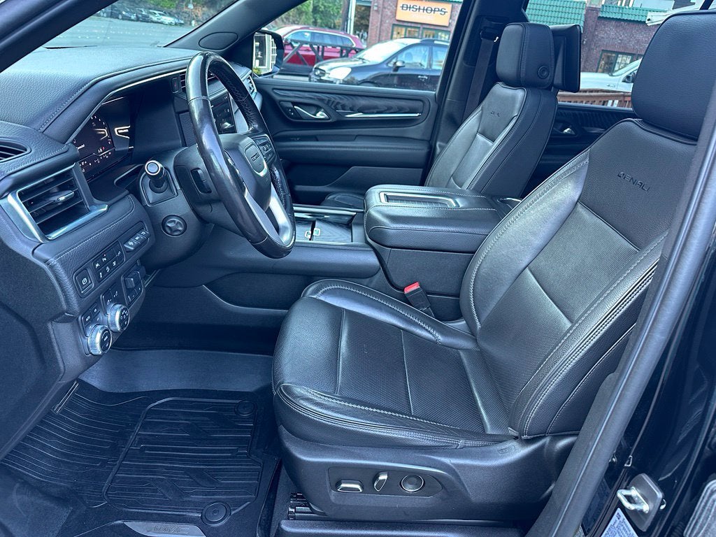 2022 GMC Yukon XL Denali