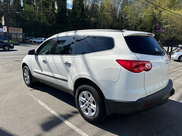 2011 Chevrolet Traverse LS Leather