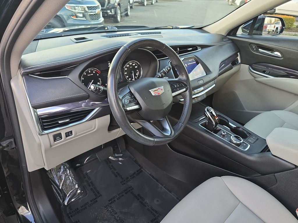 2021 Cadillac XT4 Luxury