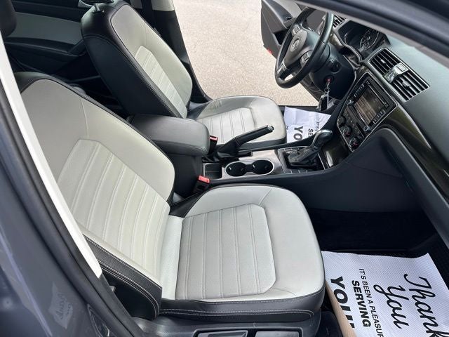 2014 Volkswagen Passat 1.8T Sport