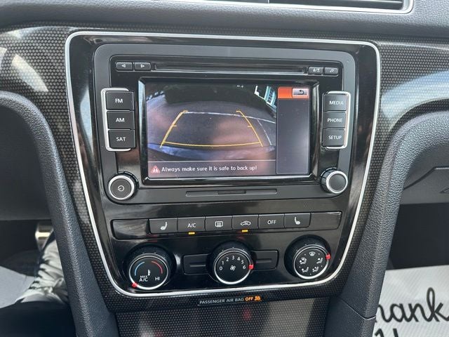 2014 Volkswagen Passat 1.8T Sport