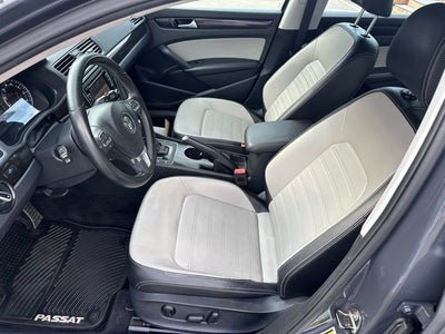 2014 Volkswagen Passat 1.8T Sport