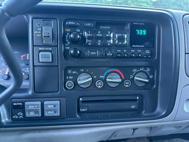 1999 Chevrolet Suburban 1500 LS
