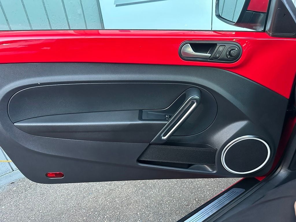 2012 Volkswagen Beetle 2.5L