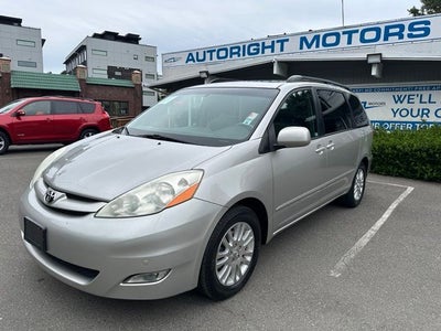2010 Toyota Sienna XLE