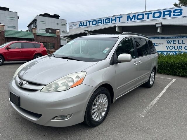 2010 Toyota Sienna XLE