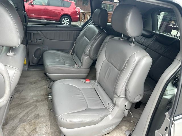 2010 Toyota Sienna XLE