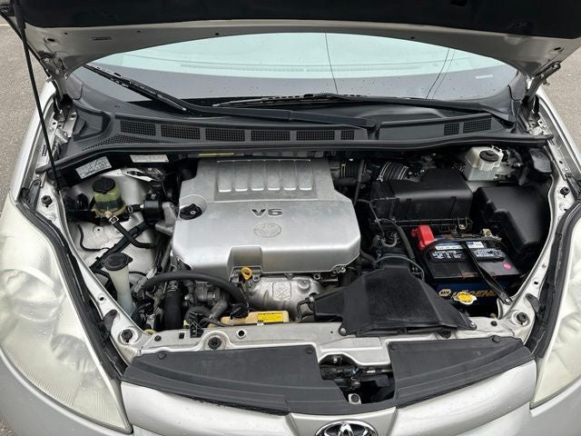 2010 Toyota Sienna XLE