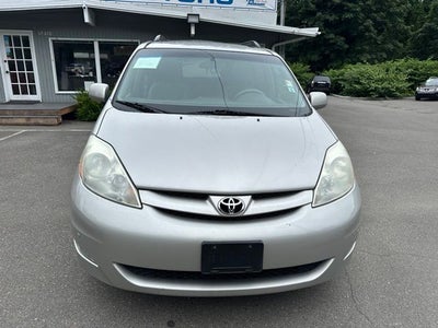 2010 Toyota Sienna XLE