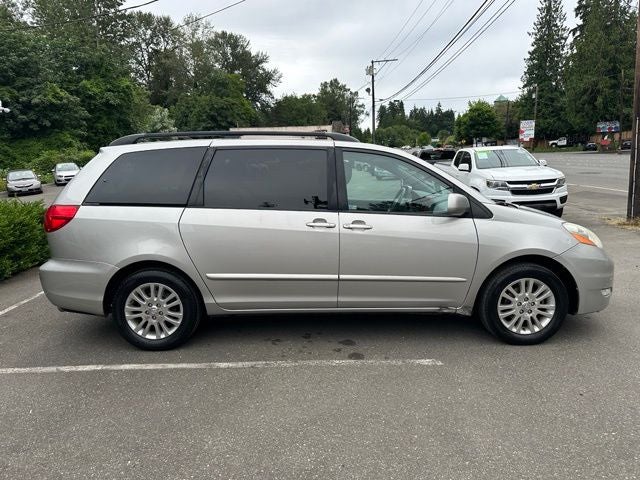2010 Toyota Sienna XLE