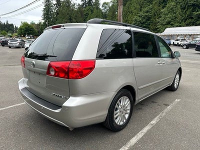 2010 Toyota Sienna XLE
