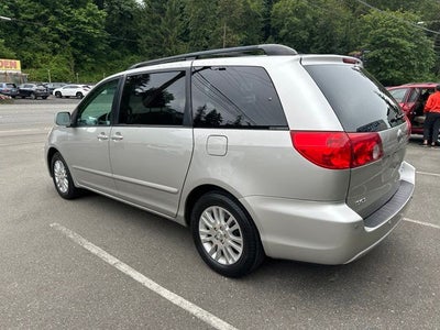 2010 Toyota Sienna XLE