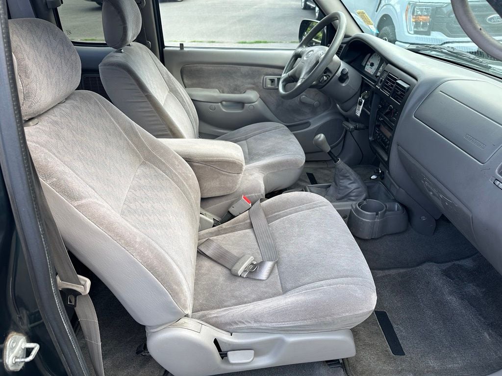 2001 Toyota Tacoma Base
