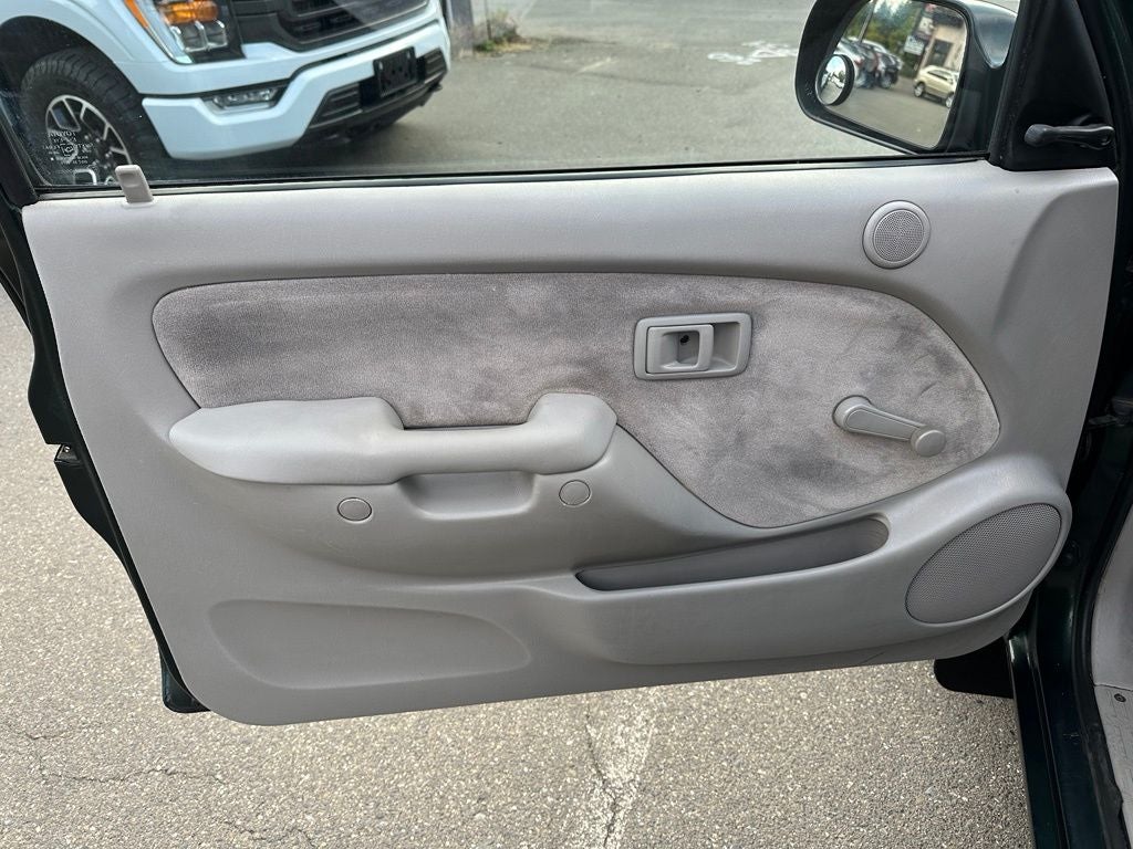 2001 Toyota Tacoma Base