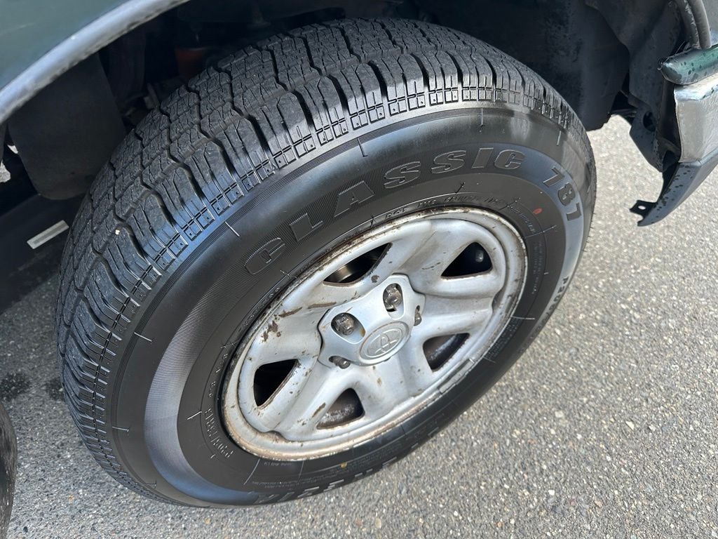 2001 Toyota Tacoma Base