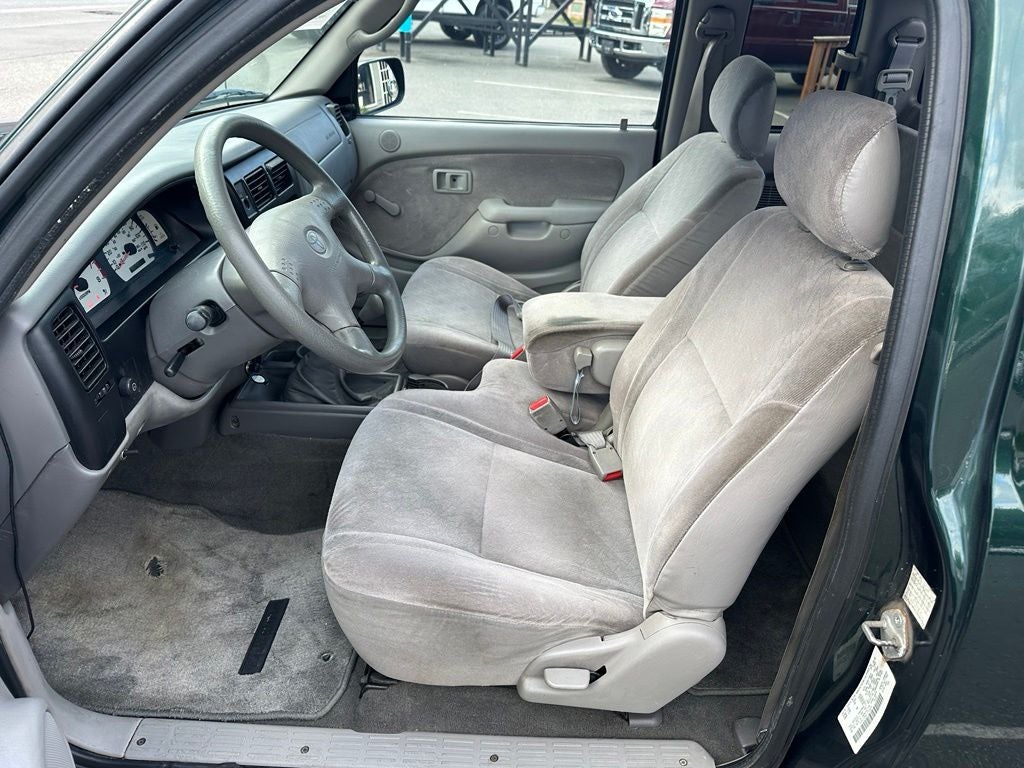 2001 Toyota Tacoma Base