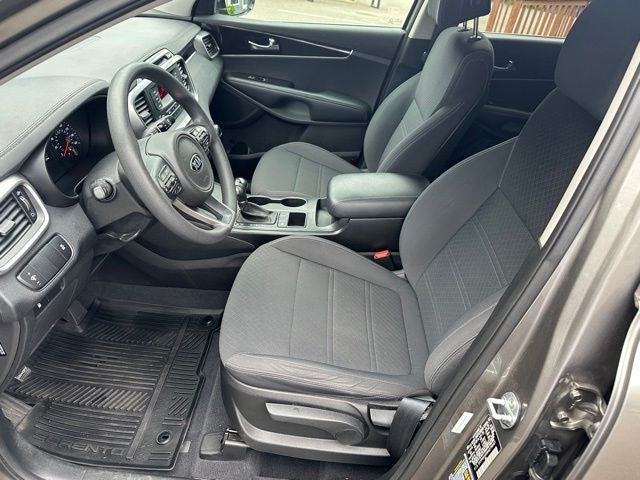 2017 Kia Sorento L