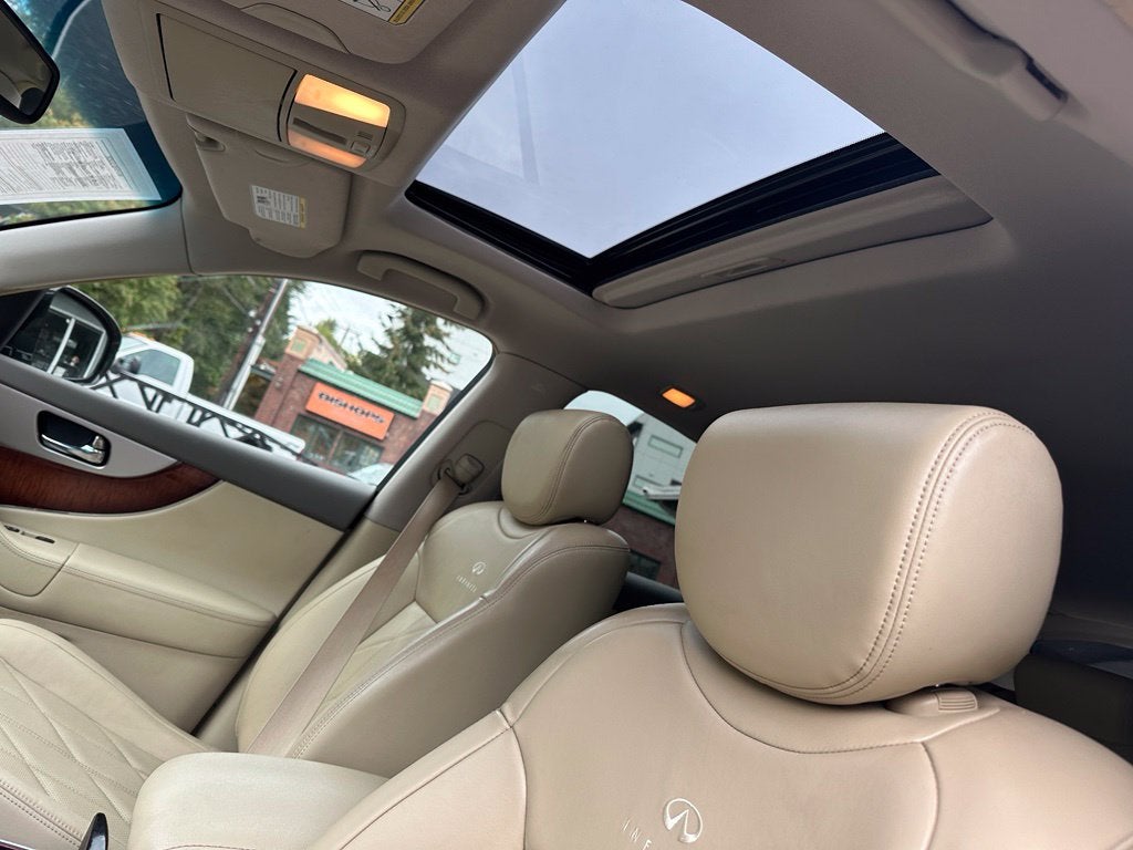 2012 INFINITI FX35 Base