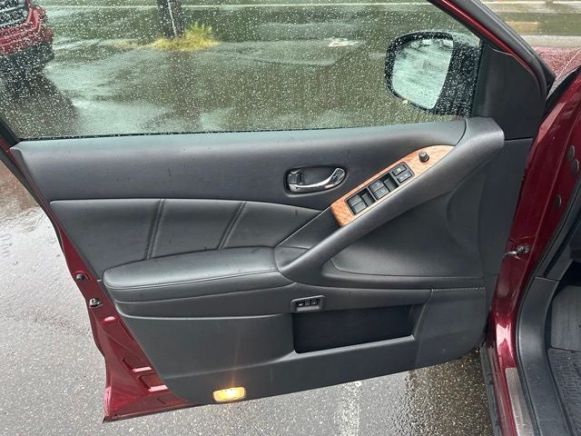 2011 Nissan Murano LE