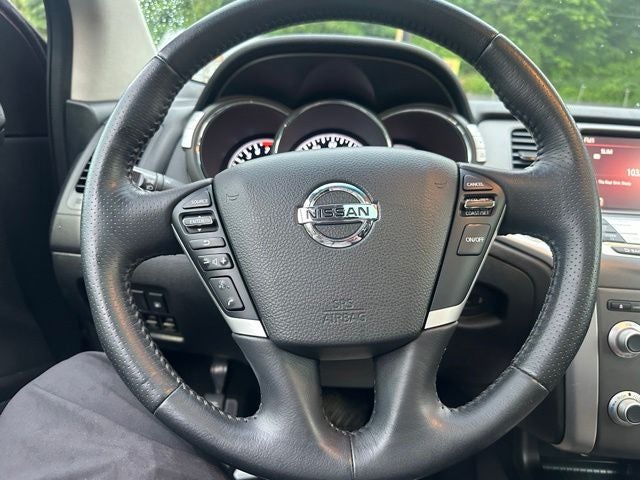 2011 Nissan Murano LE