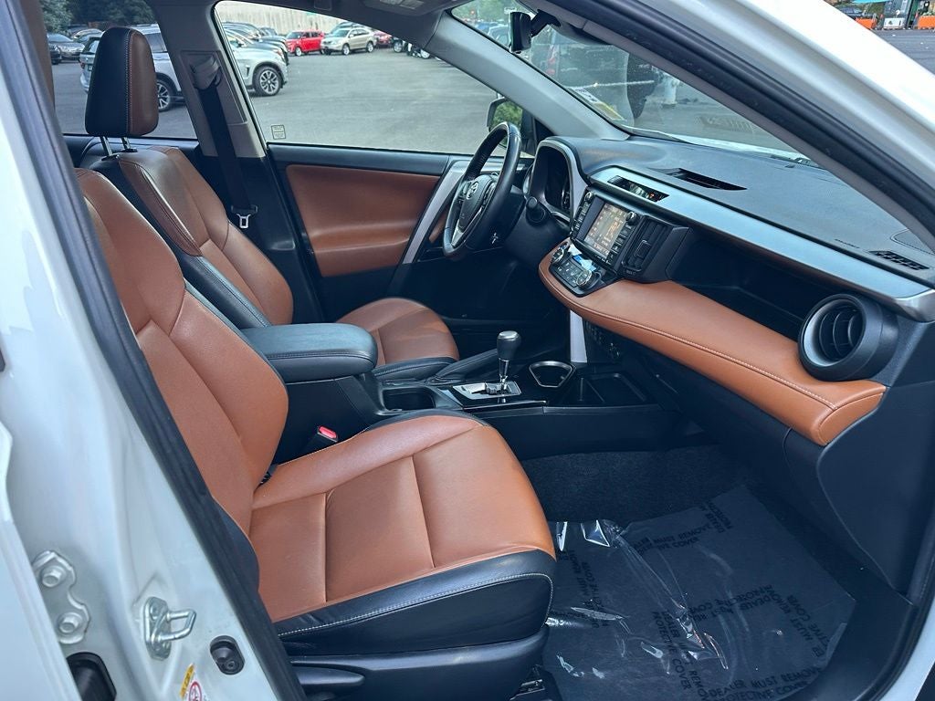 2017 Toyota RAV4 Hybrid Limited