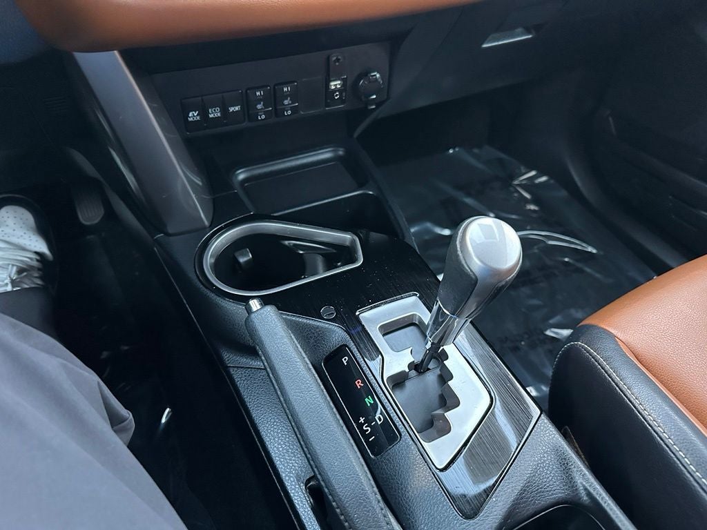 2017 Toyota RAV4 Hybrid Limited