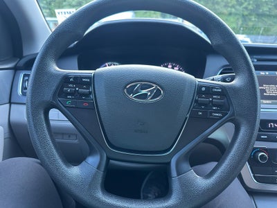 2017 Hyundai Sonata Hybrid SE