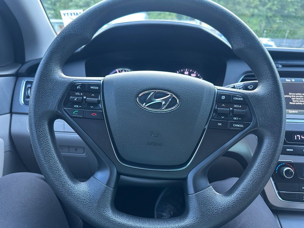 2017 Hyundai Sonata Hybrid SE
