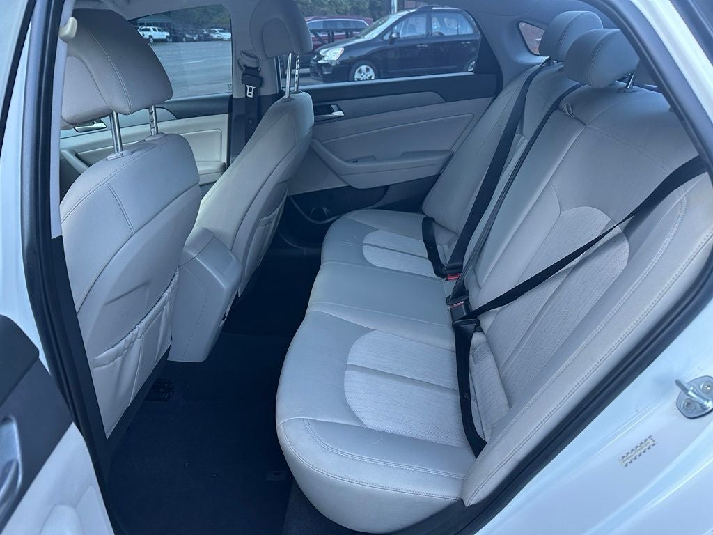 2017 Hyundai Sonata Hybrid SE