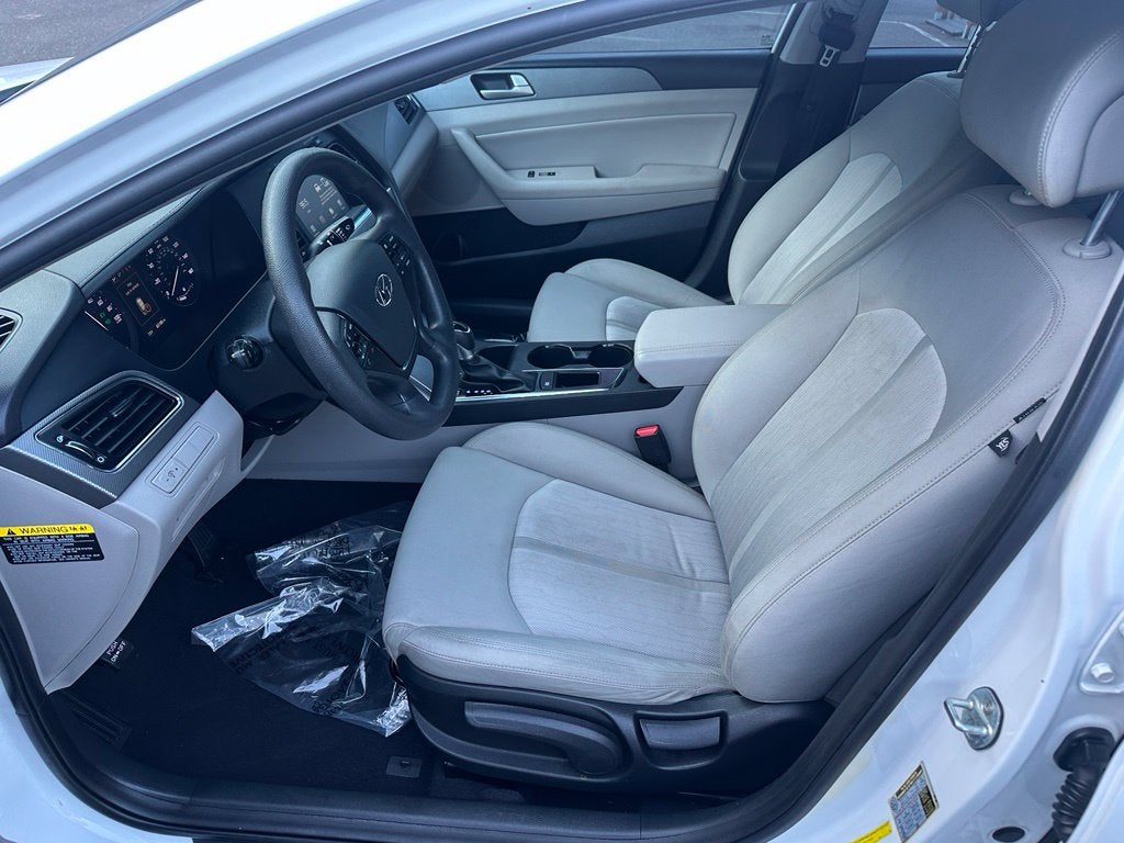 2017 Hyundai Sonata Hybrid SE