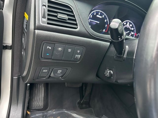 2013 Hyundai Genesis 3.8