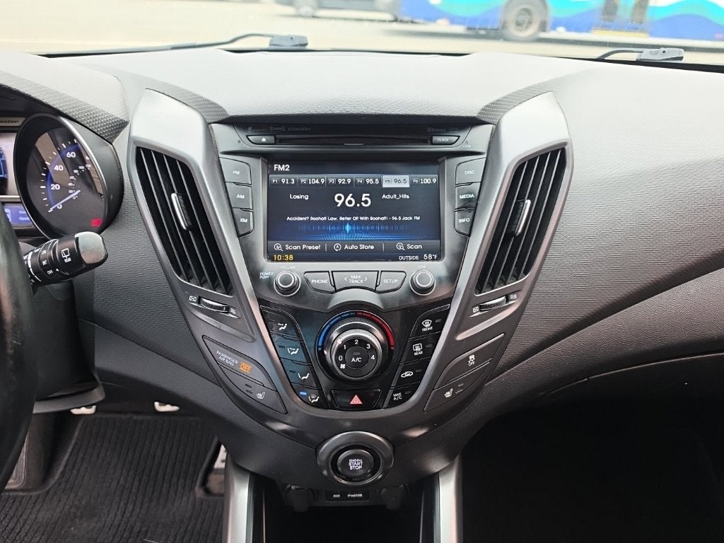 2014 Hyundai Veloster Turbo w/Black