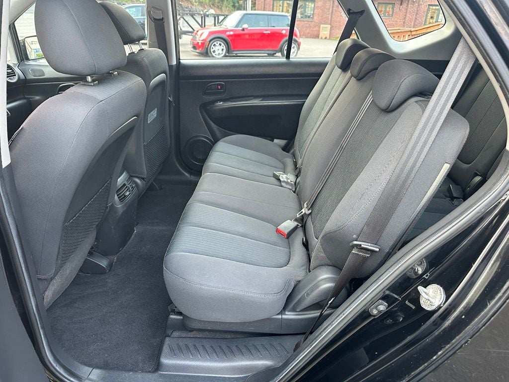 2009 Kia Rondo LX