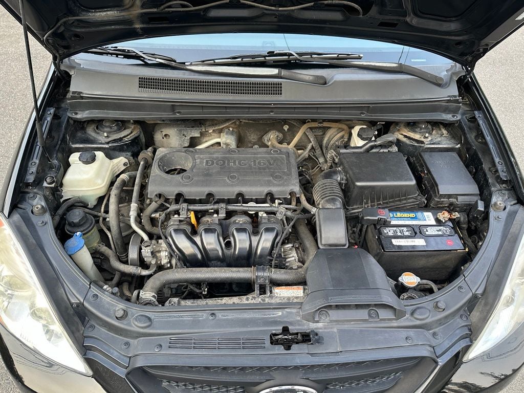 2009 Kia Rondo LX