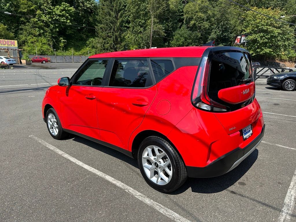 2023 Kia Soul LX