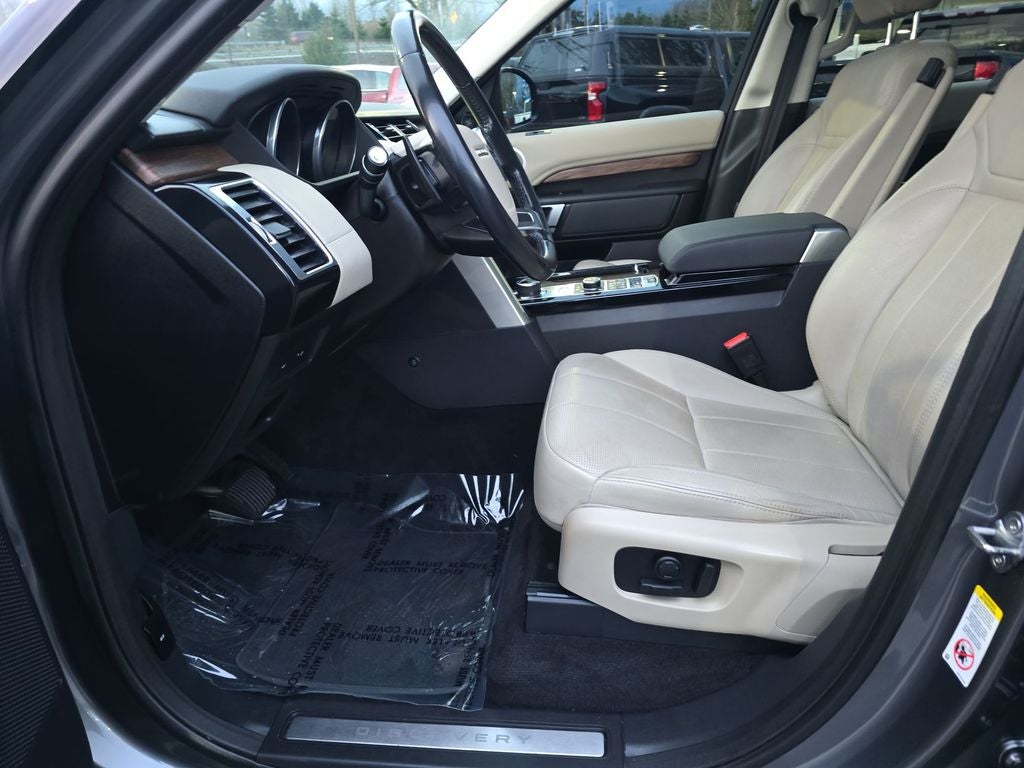 2017 Land Rover Discovery HSE