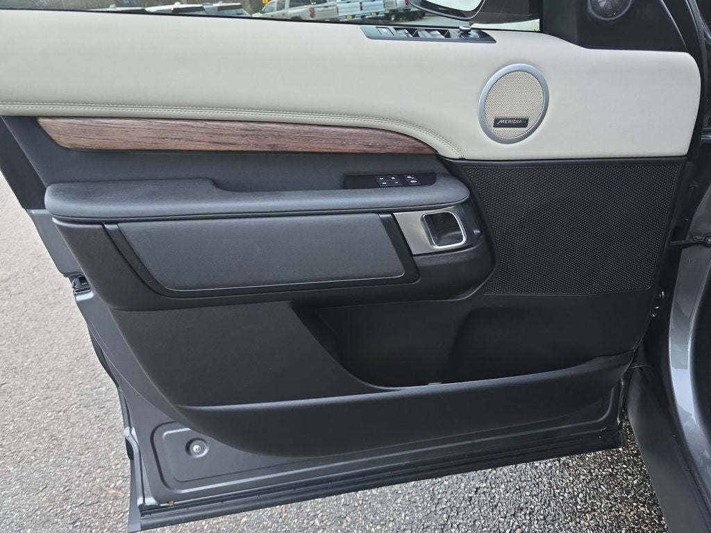 2017 Land Rover Discovery HSE