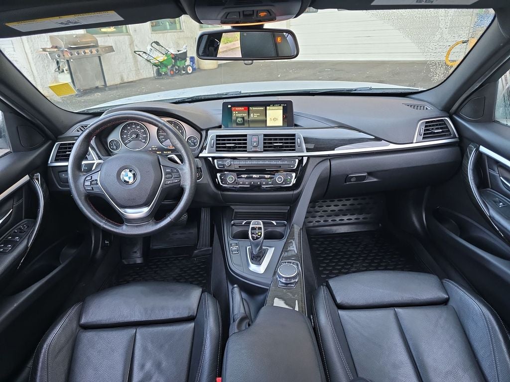2018 BMW 3 Series 330i