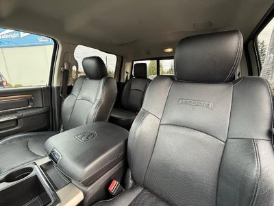 2014 RAM 1500 4WD Crew Cab 5.7 Ft Box Laramie