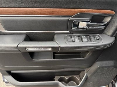 2014 RAM 1500 4WD Crew Cab 5.7 Ft Box Laramie