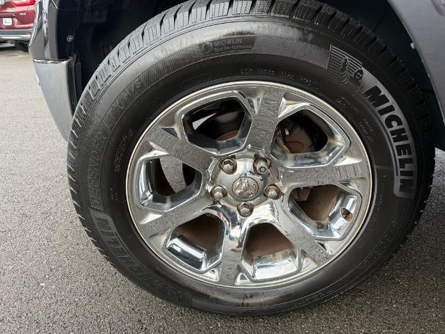 2014 RAM 1500 4WD Crew Cab 5.7 Ft Box Laramie