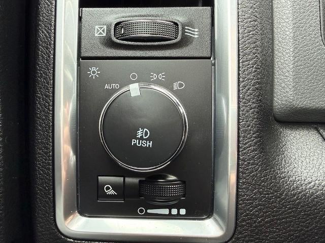 2018 RAM 1500 Big Horn 4x4 Crew Cab 6'4" Box
