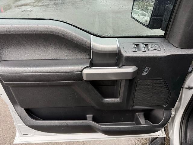 2016 Ford F-150 2WD SuperCrew 5-1/2 Ft Box XLT