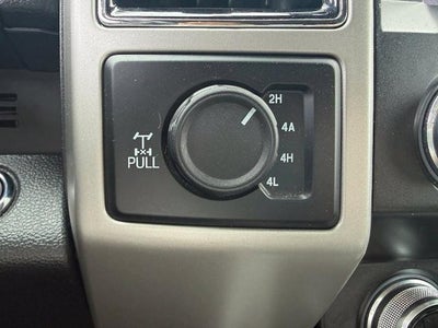 2020 Ford F-150 LARIAT 4WD SuperCrew 5.5' Box