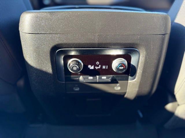 2023 GMC Yukon XL 4WD 4dr SLE