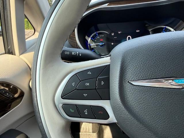 2021 Chrysler Pacifica Hybrid Limited FWD